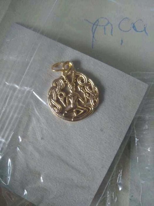 Pendentes com simbolos da sorte para fio