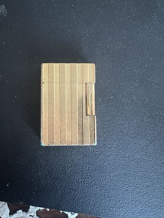 Продам запальничку Dupont