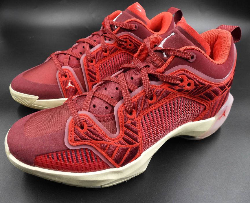 Nike Air Jordan XXXVII koszykarskie r. 41