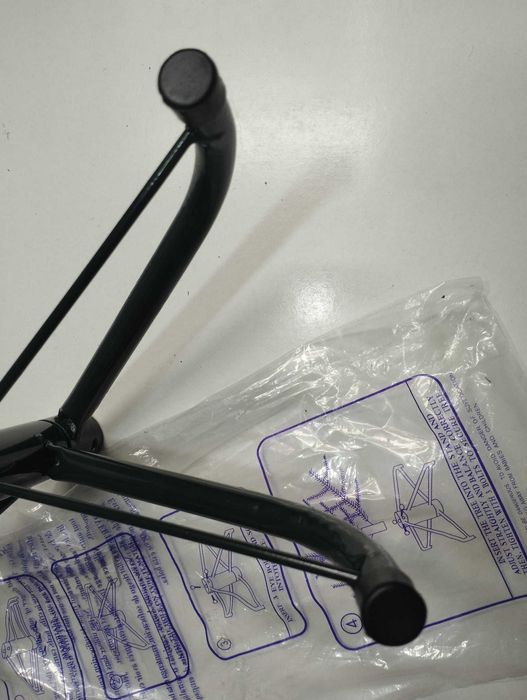 Suporte metálico para árvore de natal