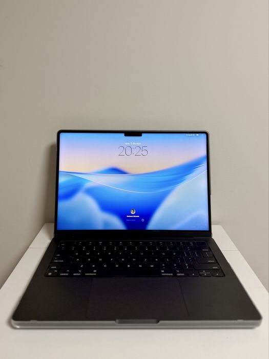 MacBook Pro 14” M3 Pro | 18 GB RAM | 512 GB SSD | Excelente Estado