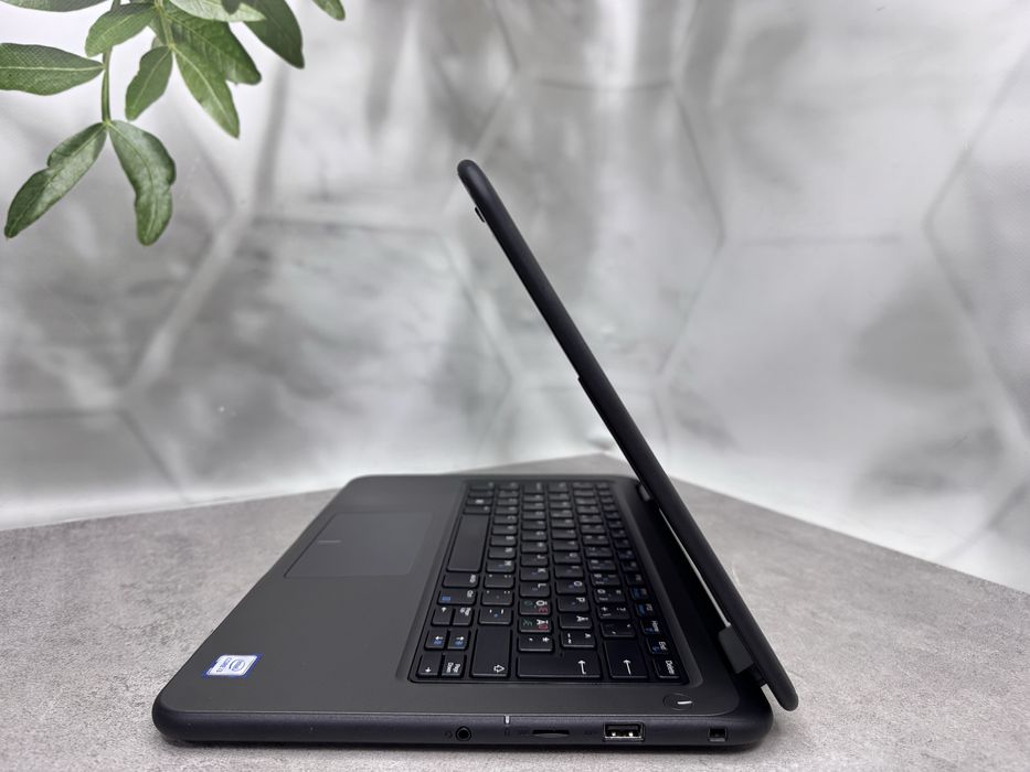 Ноутбук Dell Latitude 3310/i3-8145U/8ГБ/SSD M2 128ГБ/13.3"/HD/touch
