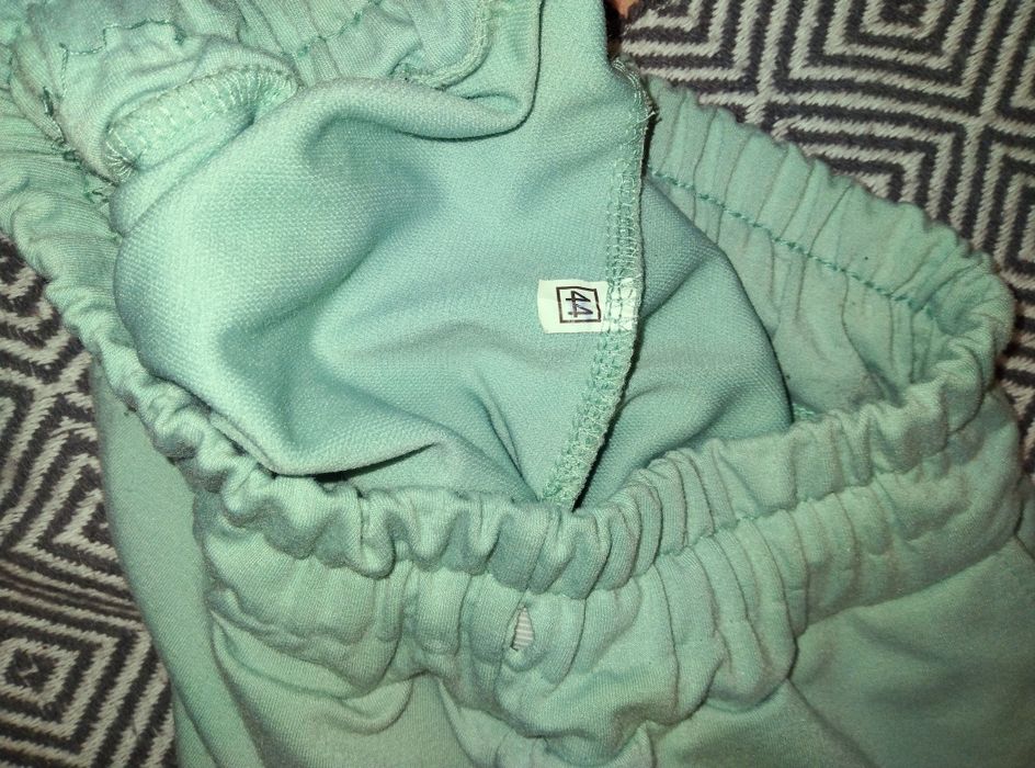 Шорти жіночі трикотажні. M . 44.