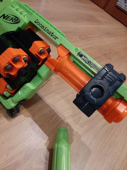 Nerf Zombie Doominator