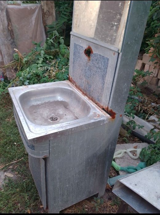 Рукомийник для приватного будинку,дачі