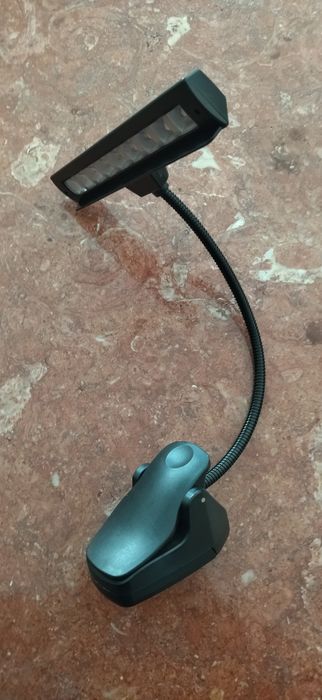 Luz para estante de partitura