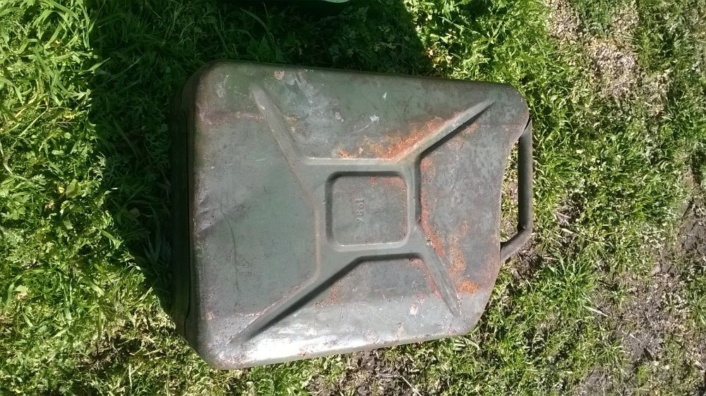 Depósito em chapa de 20 litros