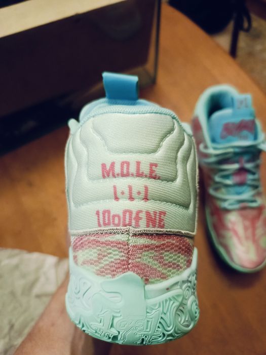 Buty 40 Nowe.   .