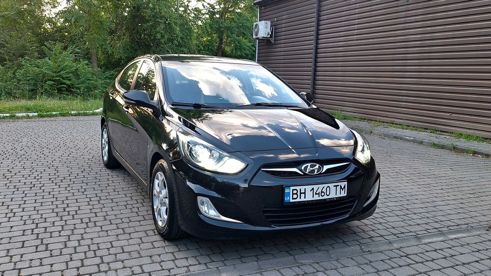Hyundai Accent 2012 1.6 Автомат