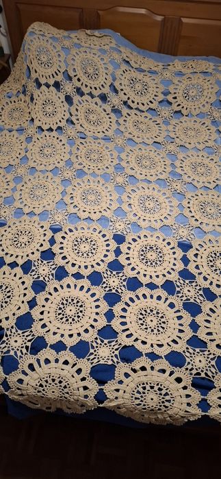 Colcha em crochet Creme