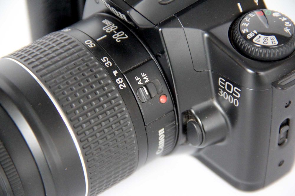 Фотоапарат Canon EOS 3000