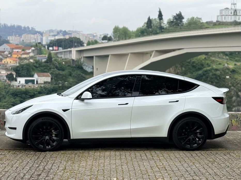 Tesla model Y long range