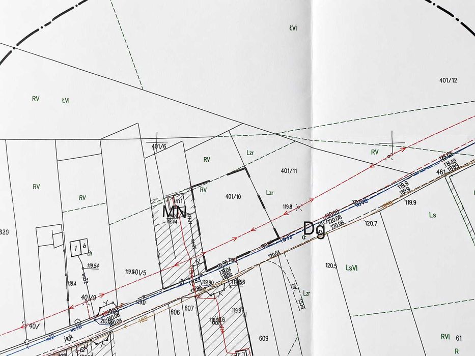 Leśna działka z projektem nowoczesnego domu — Natura 2000, okolice Pilicy - Więcej