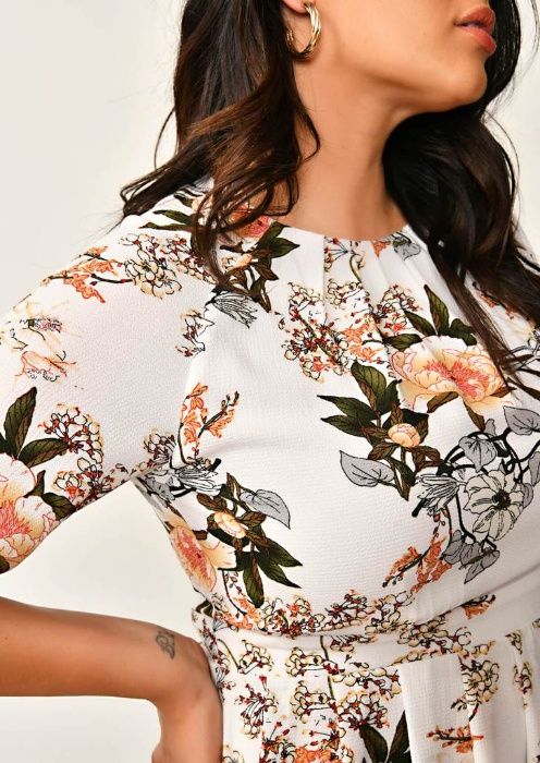 Платье в цветочный принт большого размера pink clove