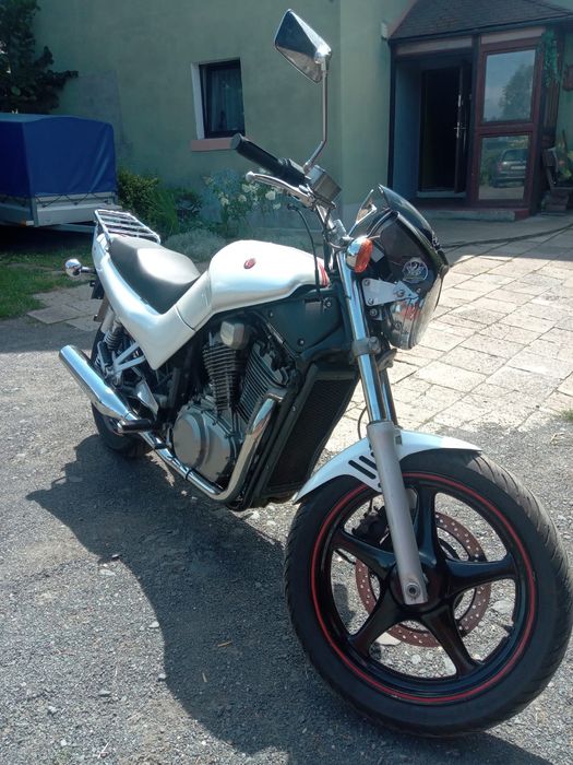 Motocykl Suzuki VX 800