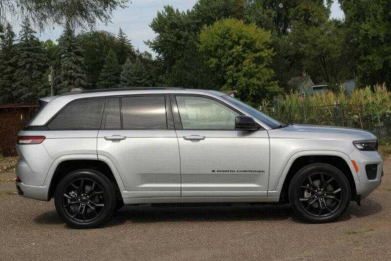 2023 Jeep Grand Cherokee 30th Anniversary 4xe