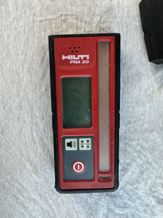 Hilti PR 2-HS niwelator laserowy na zewnątrz