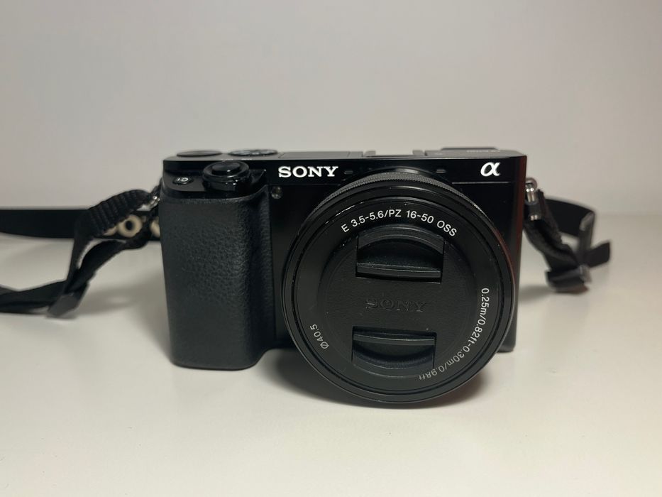 Sony A6100 + E PZ 16-50mm f/3.5-5.6 OSS II