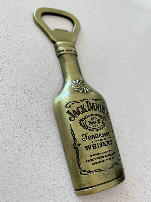 JACK DANIELS - Abre Caricas e Iman / Magnet424021852098416642