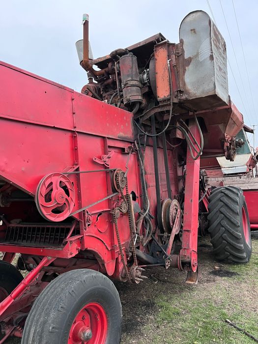 Комбайн нива СК-5 один з двох на вибір
