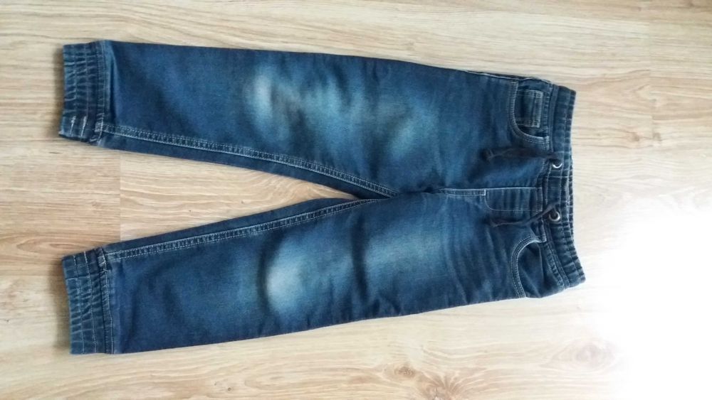 Spodnie typu joggery dla chłopca rozm 110-116