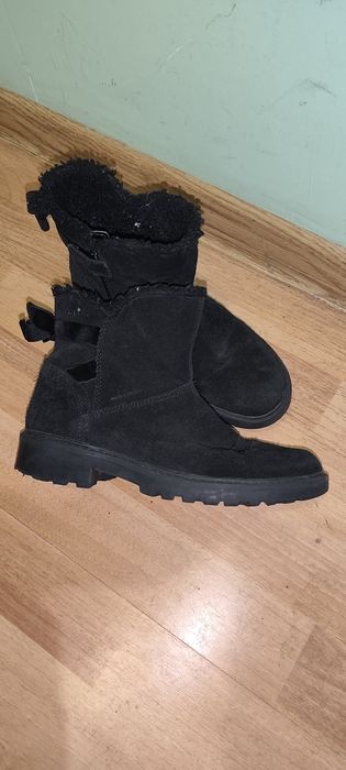 Замшеві черевики