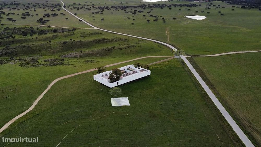 Moradia Isolada T6 com piscina