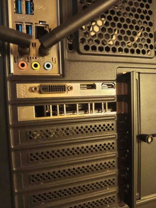 Computador Gaming Intel 10a Geração / 16GB RAM DDR4 / GTX 1650 4GB / SSD / Wi-Fi / Bluetooth