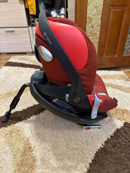Автокрісло Cybex з системою кріплення ізо фікс!