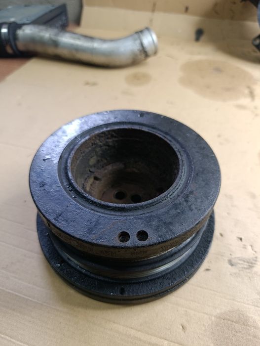 BMW E39 530d  E46 E38 M57D30 193km- koło pasowe