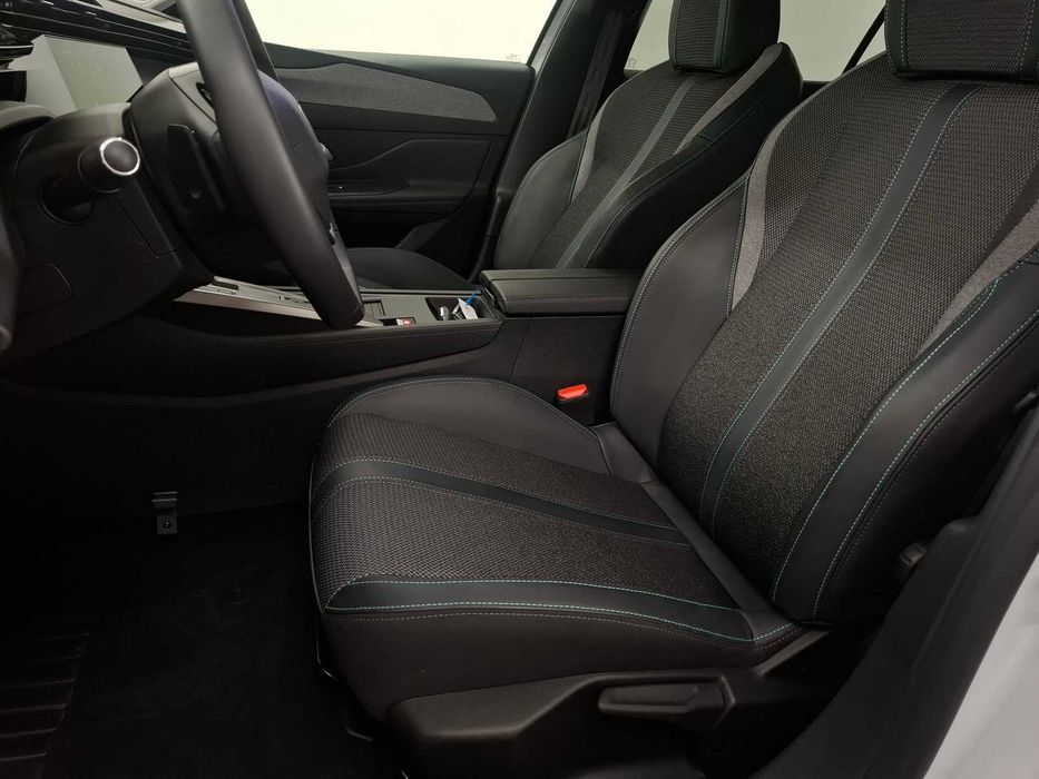 Peugeot 408 allure cx aut 1.2 hibrido 2025