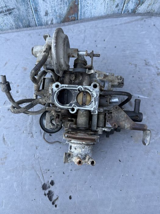 Карбюратор Volkswagen Passat B2