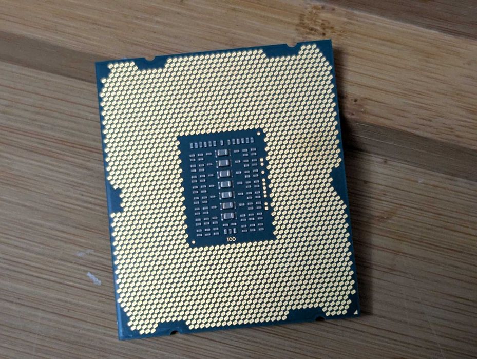 Procesor intel Xeon e5 2667 v2 8 rdzeni 4.0 GHz Najlepszy pod X79 2011