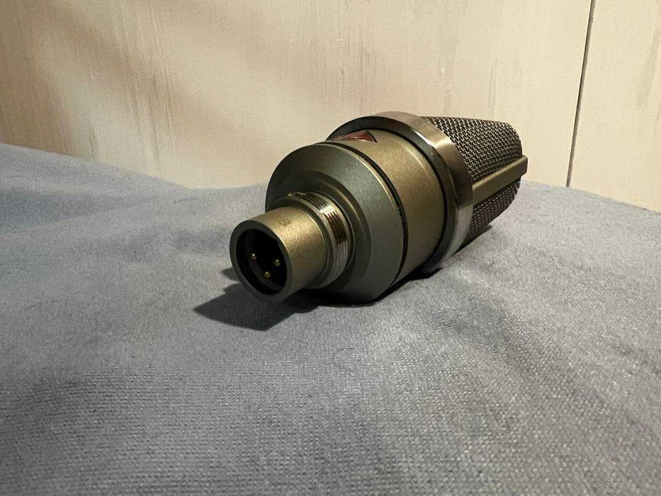 Продам студийный микрофон