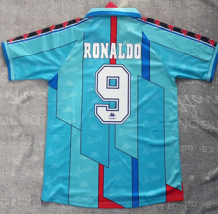 Nowa koszulka FC Barcelona, model retro, 1996/97. Kappa, #9 Ronaldo