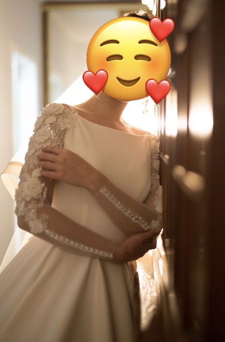 Весільна сукня,,