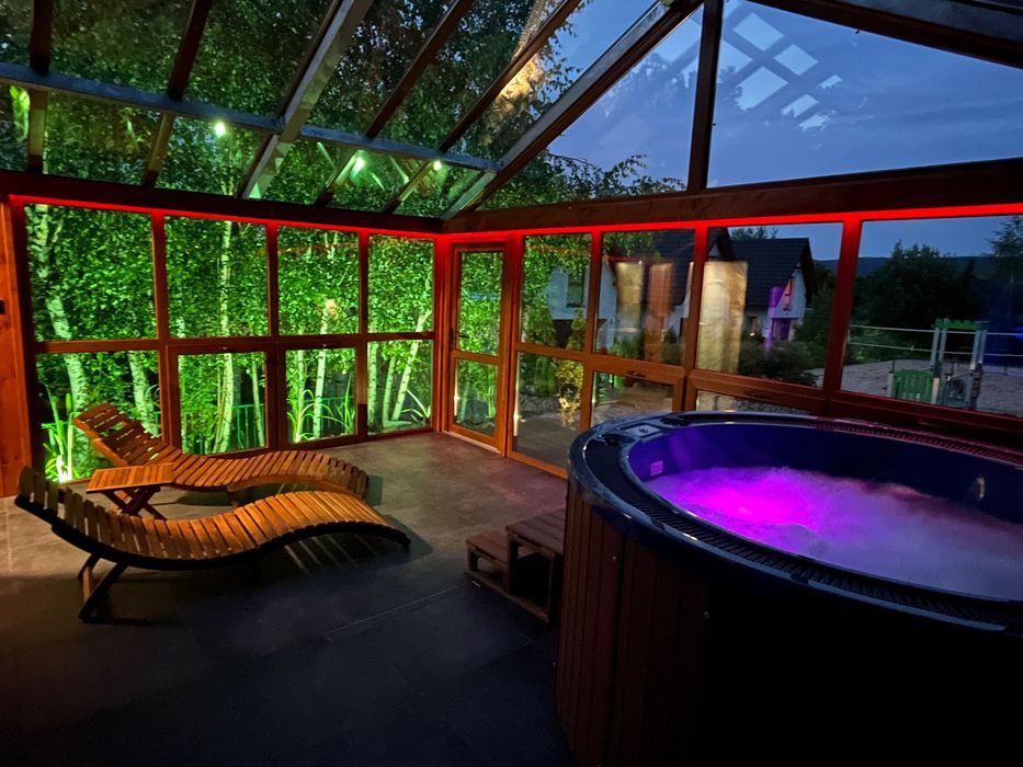 Domki Platan nowoczesne modułowe balia ferie jacuzzi sauna SPA Karpacz