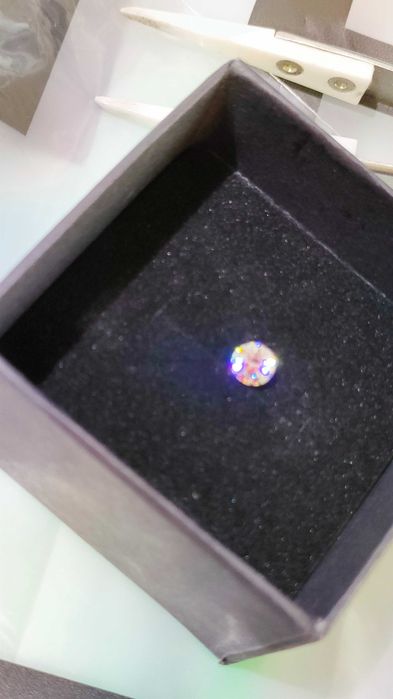 Diamante moissanite com certificado GRA