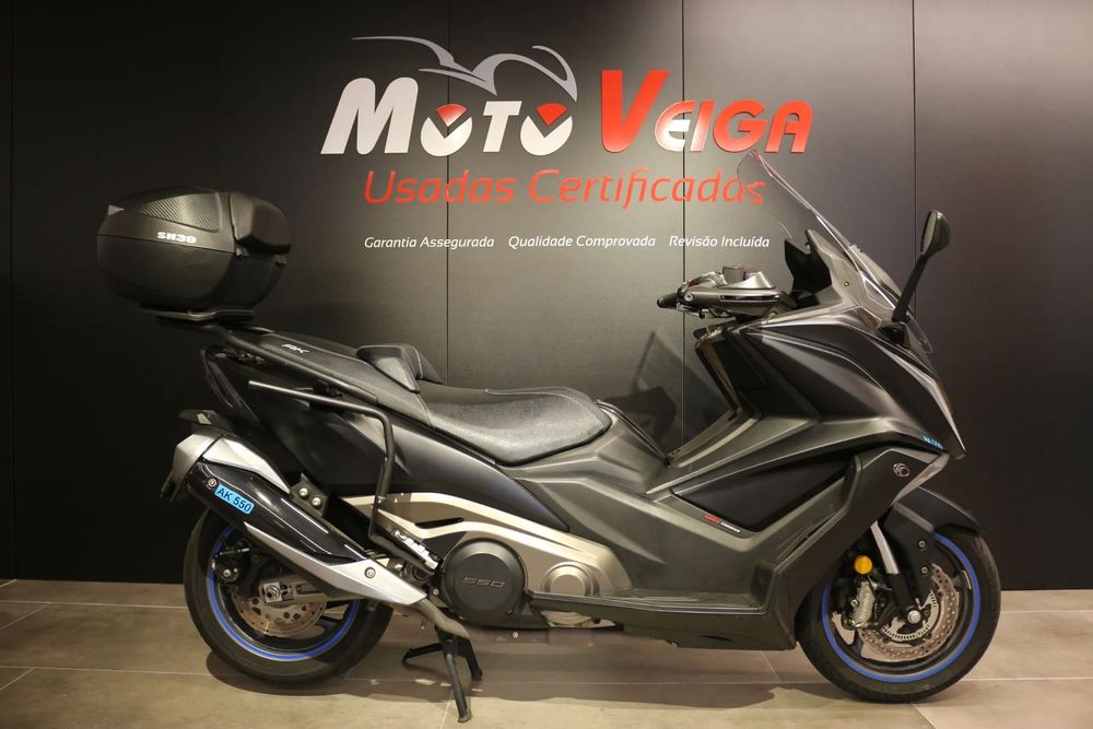Kymco AK 550