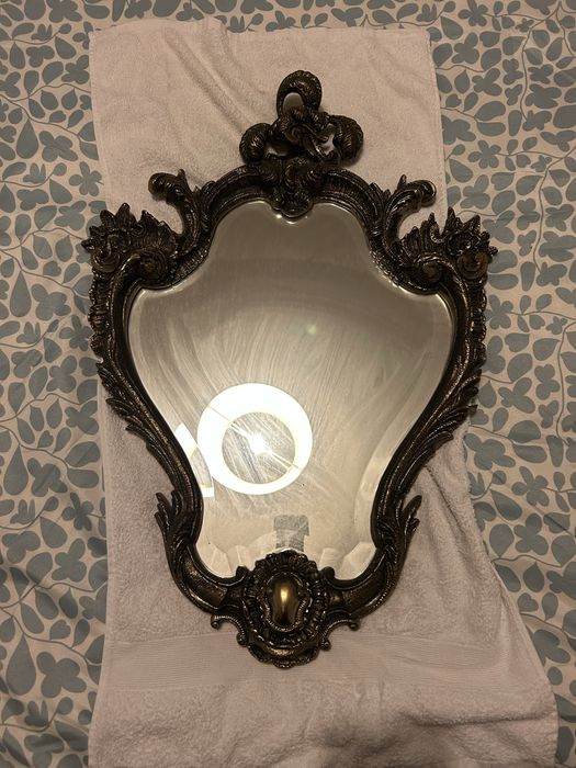 Vendo espelho de parede com moldura de Latão