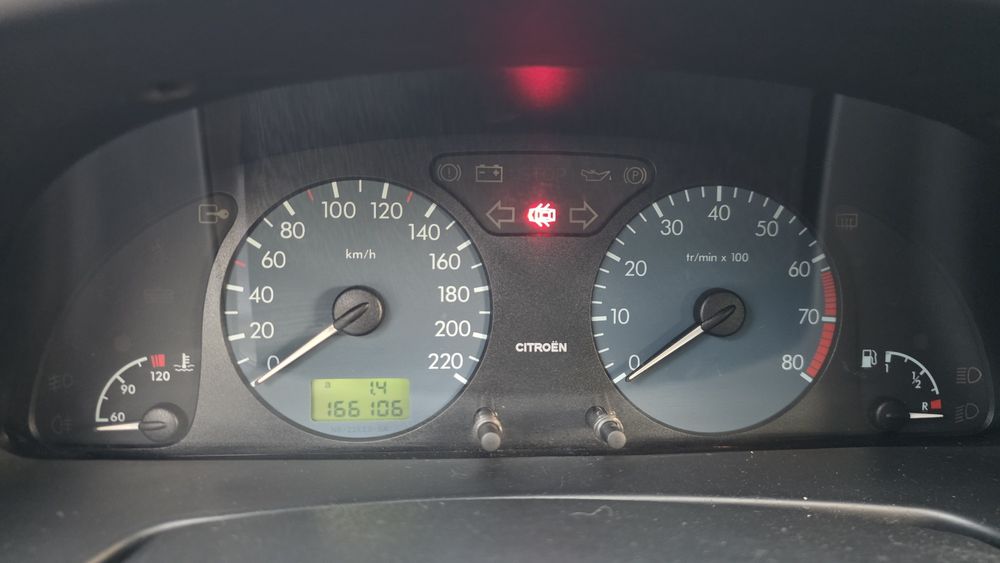 Citroën Xsara 1.4 gasolina - poucos kms
