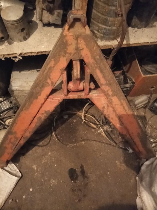 Продам трикутник.