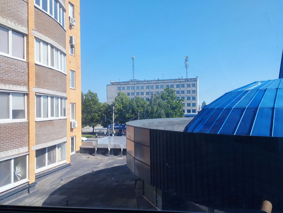 Продаю 3-кімнатну квартиру в новобудові на Леваневського з ремонтом