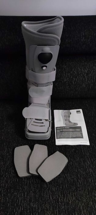 Bota walker tamanho S