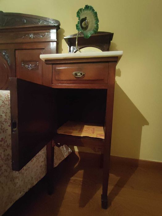 Mobília de quarto (Estilo: Arte Nova)