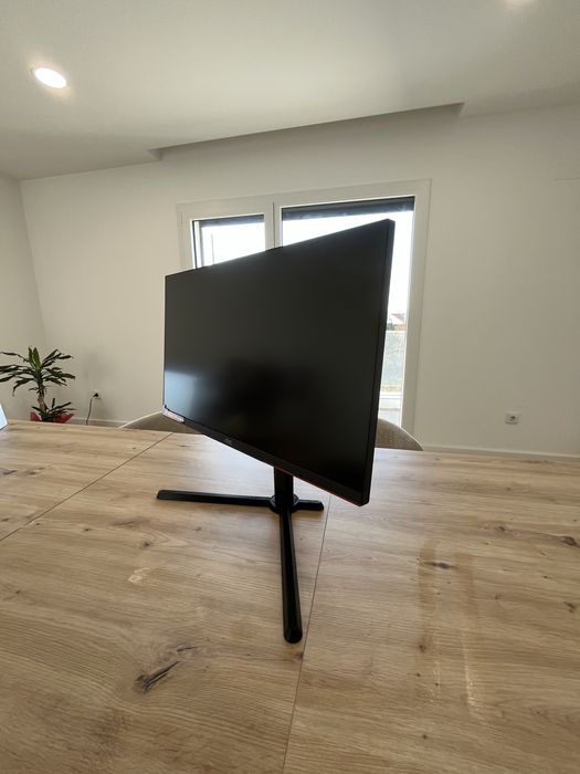 Monitor AOC 240Hz