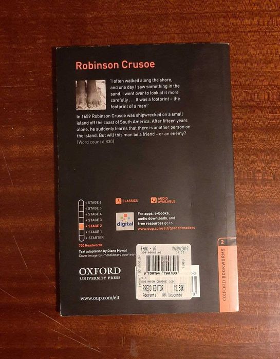 Livro "Robinson Crusoe" em inglês
