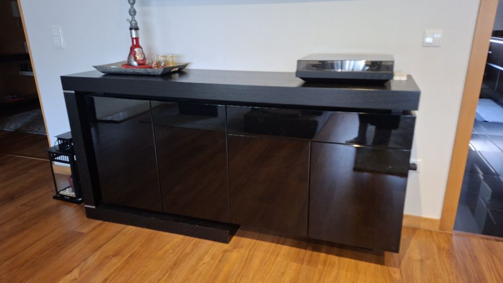 Mesa jantar e aparador - sala jantar