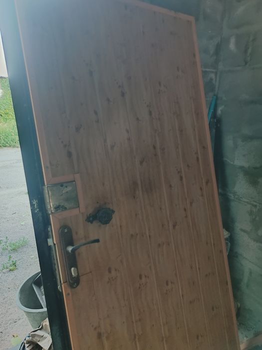 Входні двері 960/2000