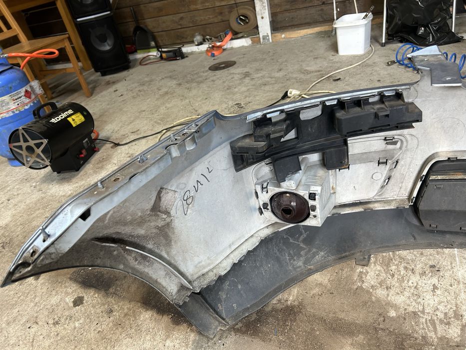 Zderzak przod Ford Focus C-Max Mk2 03-07r/ lakier Z3